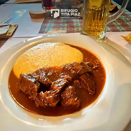 Rifugio Escursionistico Tita Piaz أمبيزو