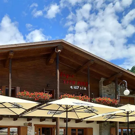 Rifugio Escursionistico Tita Piaz فندق
