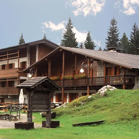 Hotel Rifugio Escursionistico Tita Piaz *